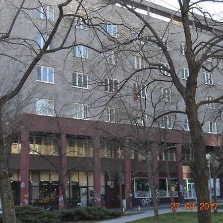 Apartment Accommodation Up To 17 Bratislava Eksteriør bilde