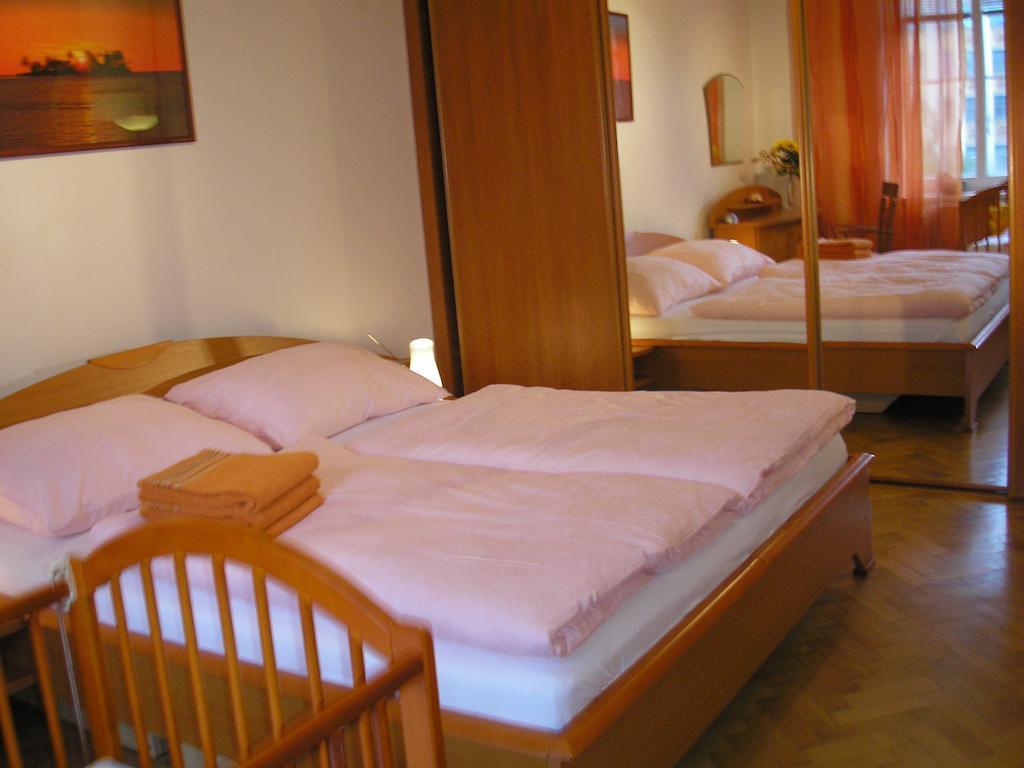 Apartment Accommodation Up To 17 Bratislava Rom bilde